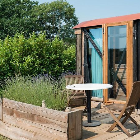 Swallowfield Glamping-Station Master 约维尔 外观 照片